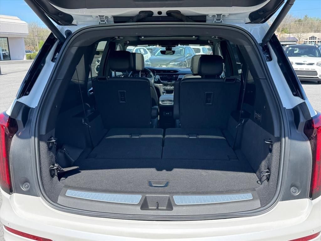 Used 2020 Cadillac XT6 Premium Luxury image 14
