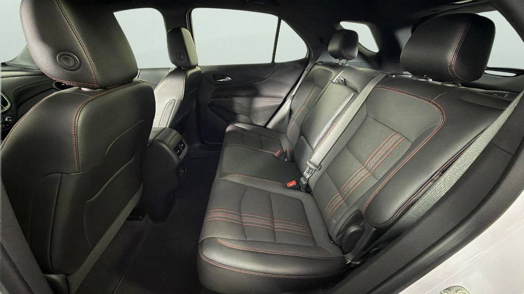 Certified 2024 Chevrolet Equinox RS FWD image 26