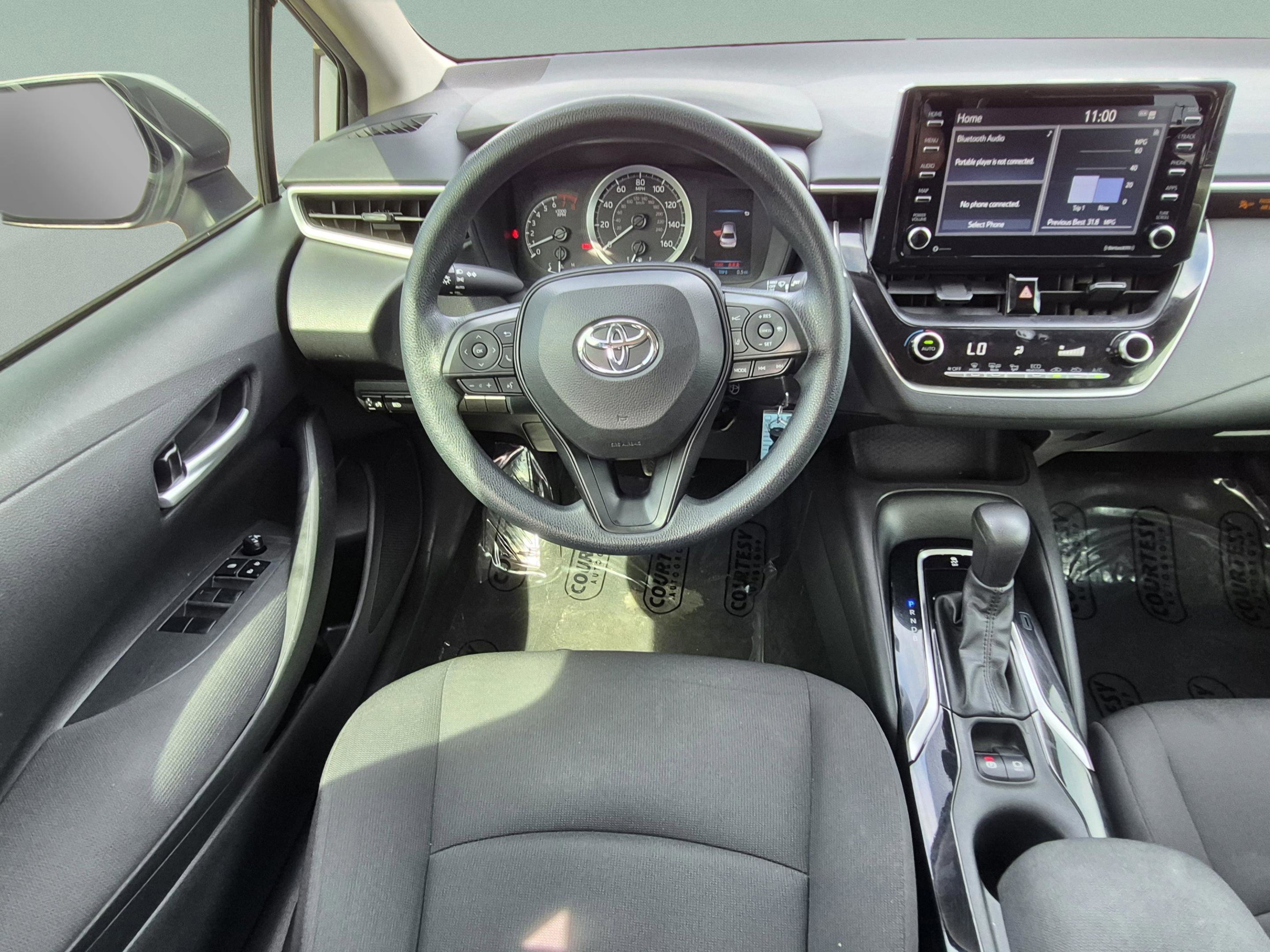 Used 2021 Toyota Corolla LE FWD image 11