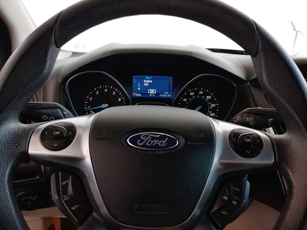 Used 2013 Ford Focus SE FWD image 27