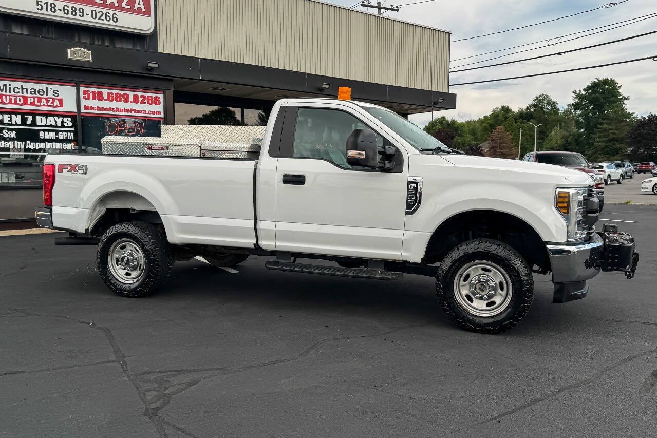 Used 2019 Ford F250 XL w/ XL Value Package AWD/4WD image 3