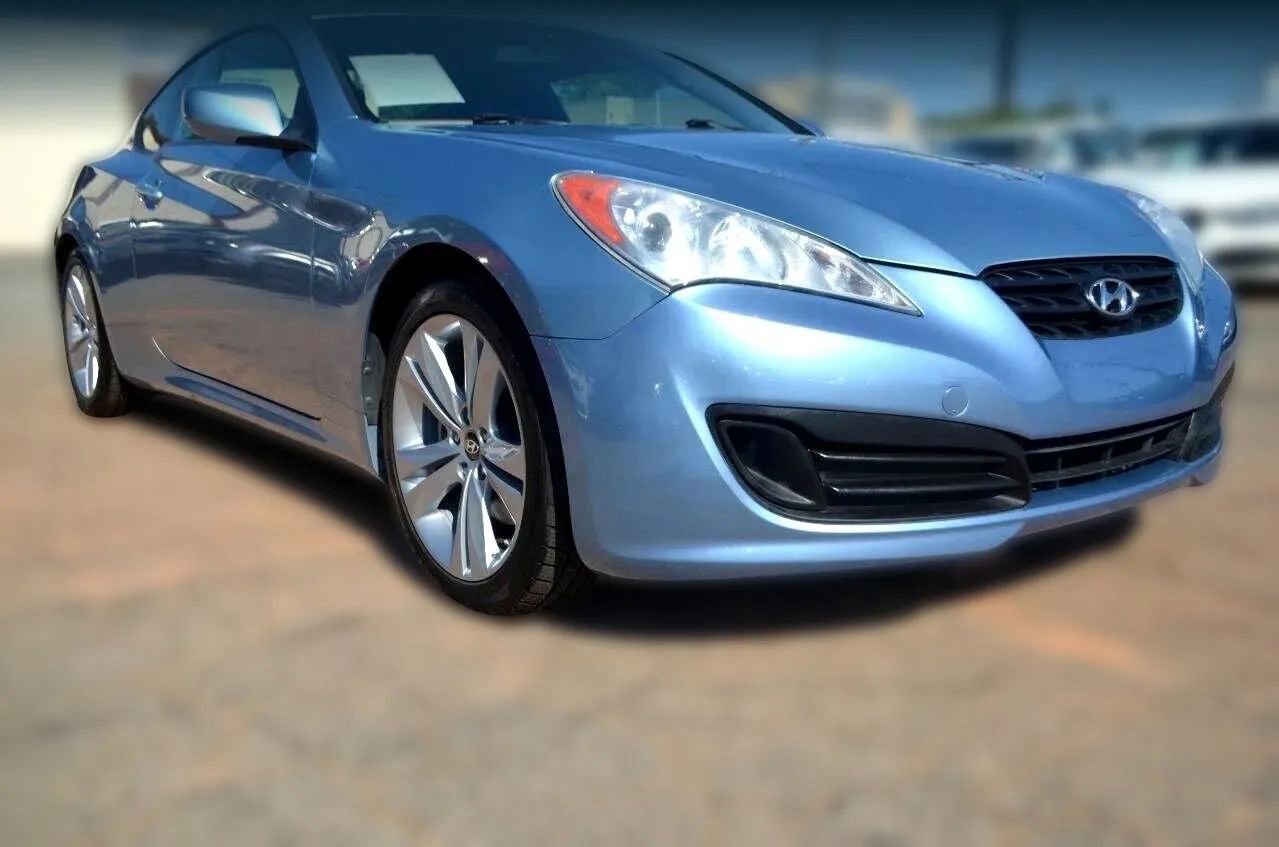 Used 2011 Hyundai Genesis 2.0T image 12