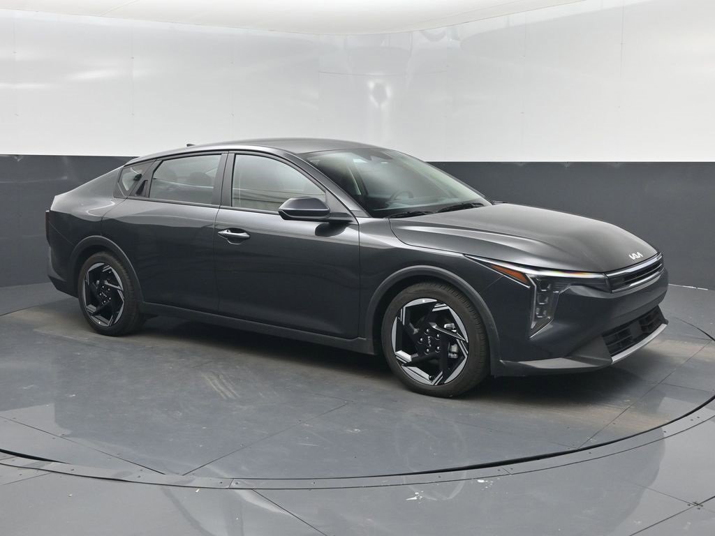 Certified 2025 Kia K4 EX image 1
