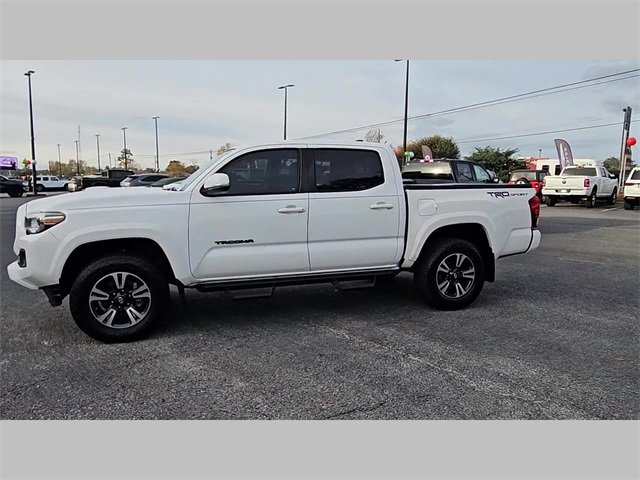 Used 2019 Toyota Tacoma TRD Sport image 26