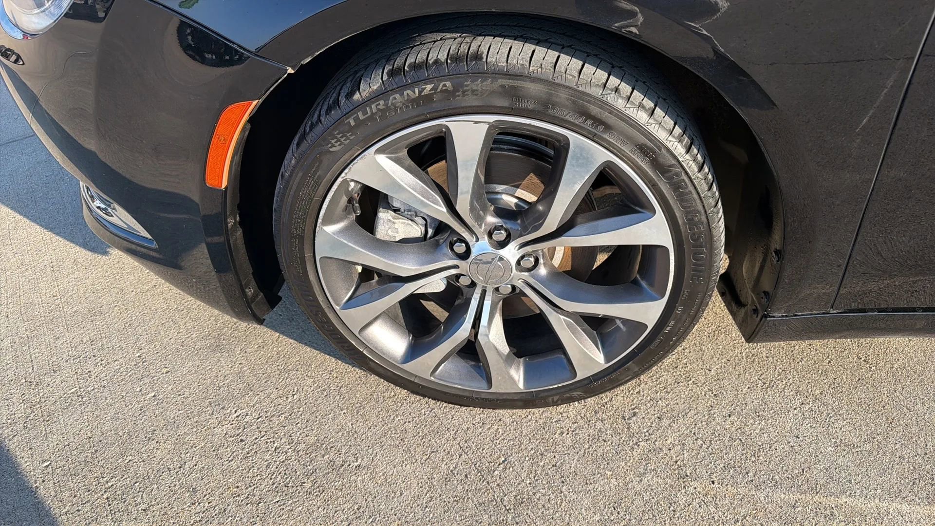 Used 2015 Chrysler 200 C w/ Navigation & Sound Group I image 35