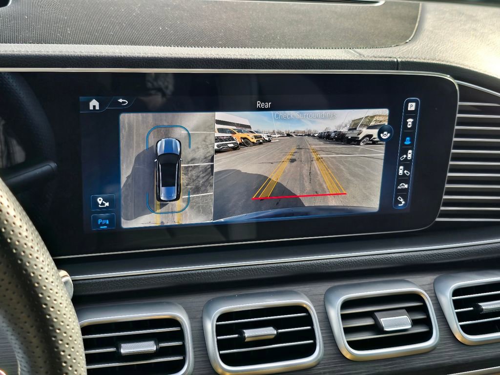 Used 2024 Mercedes-Benz GLS 450 4MATIC image 23