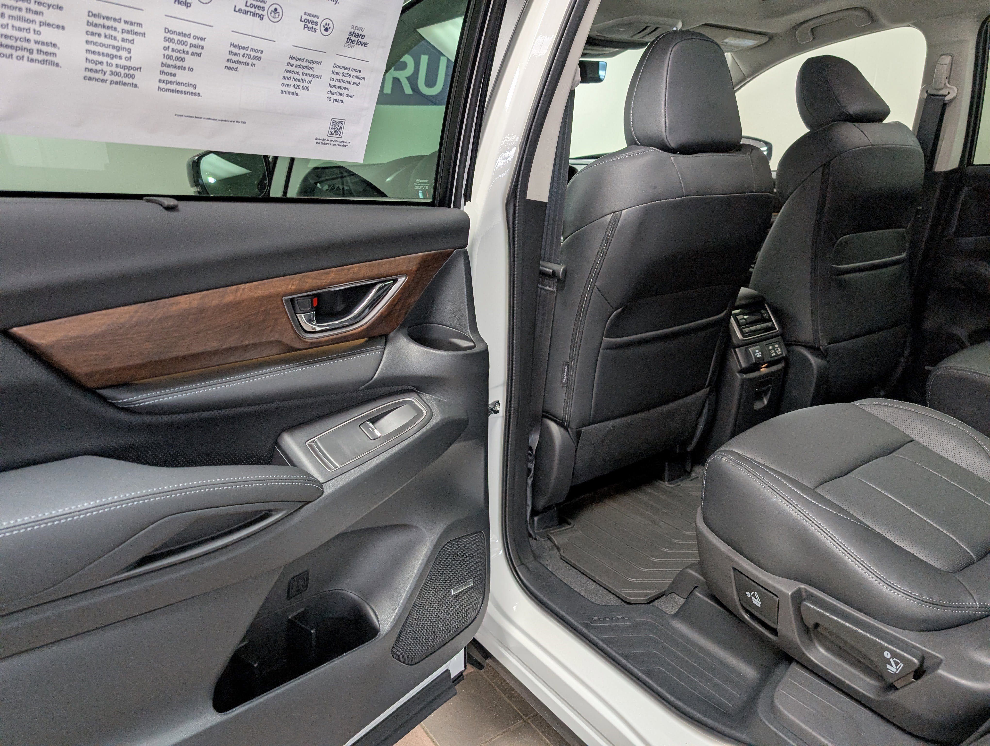 New 2025 Subaru Ascent Touring w/ Popular Package #2 image 33