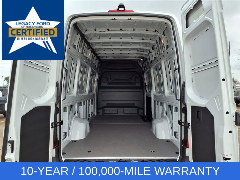 Used 2025 Mercedes-Benz Sprinter 2500 image 29