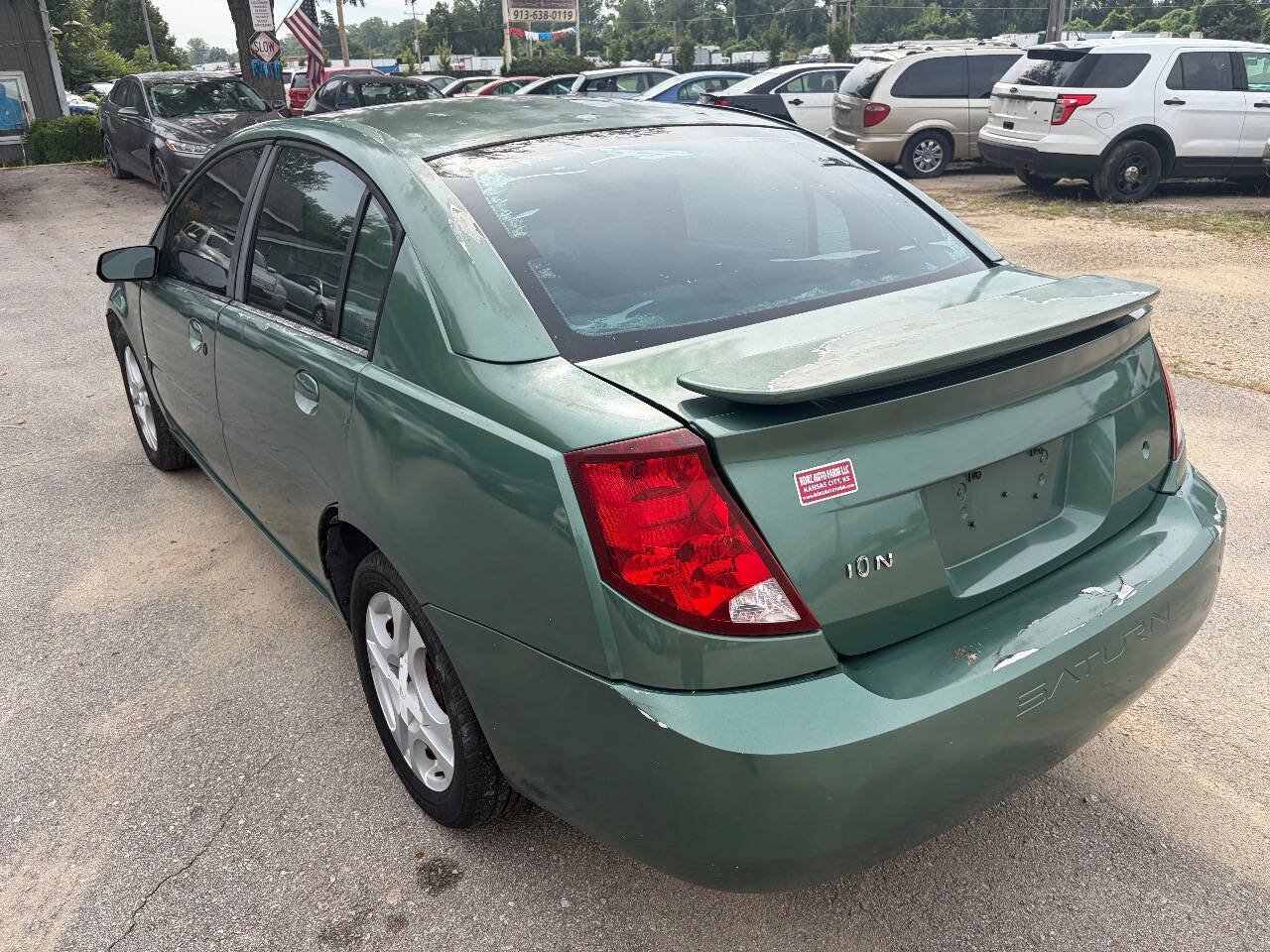 Used 2003 Saturn ION Level 3 w/ Travel Pkg FWD image 3