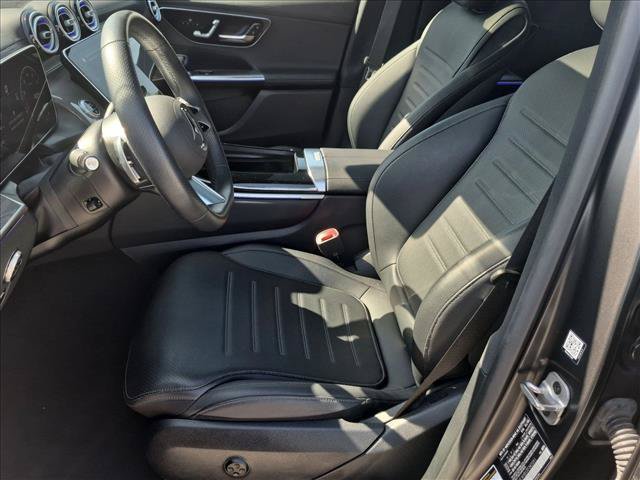 Used 2025 Mercedes-Benz GLC 300 4MATIC image 14