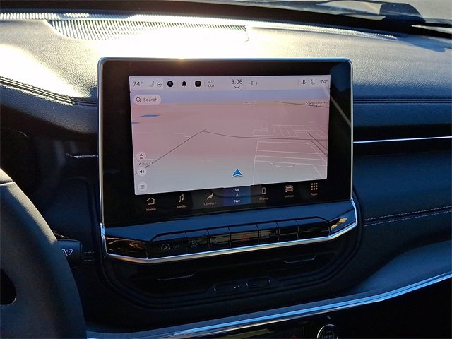 Used 2023 Jeep Compass High Altitude image 17