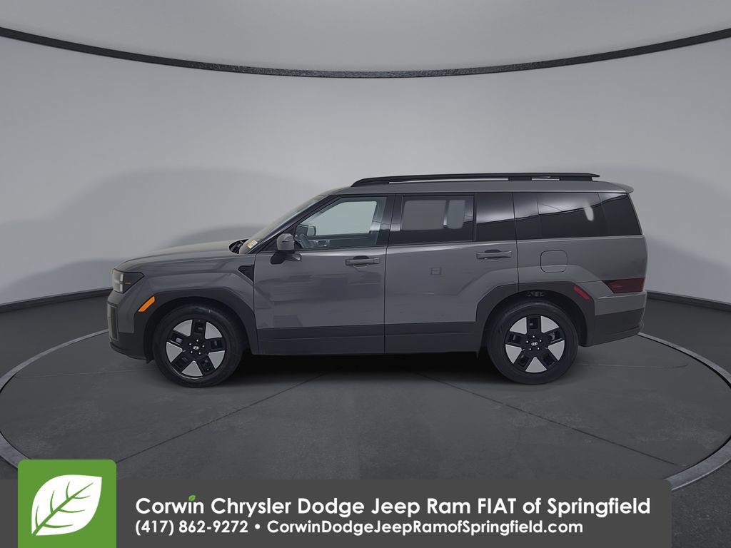 Used 2025 Hyundai Santa Fe SEL FWD image 9
