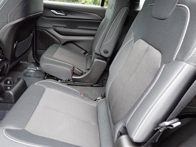 New 2024 Jeep Grand Cherokee L Laredo AWD/4WD image 13