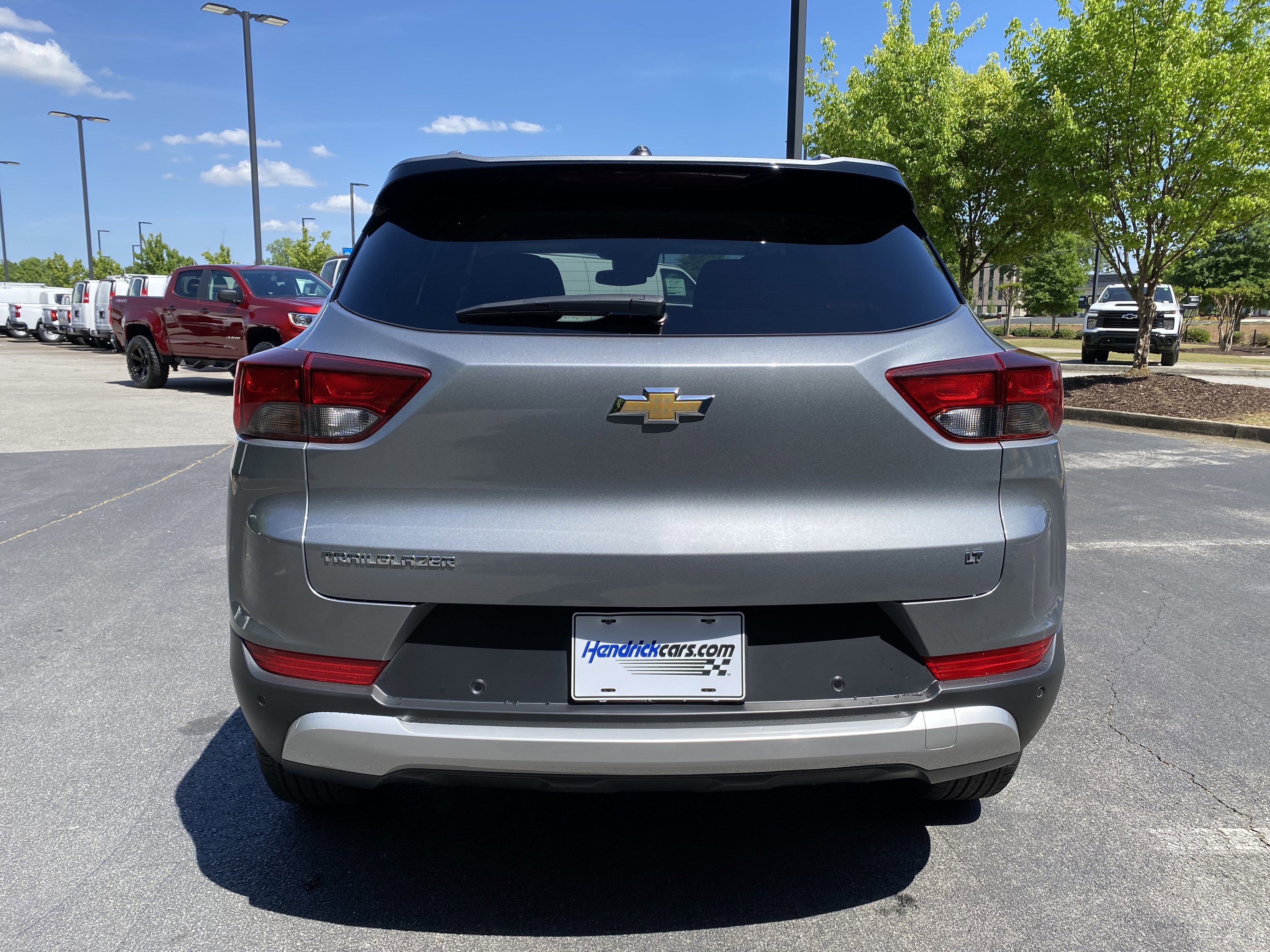 Used 2024 Chevrolet TrailBlazer LT w/ Driver Confidence Package image 8