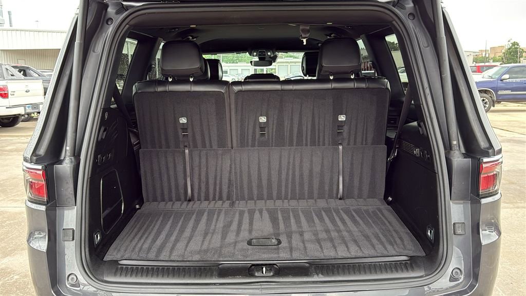 Used 2024 Jeep Wagoneer Series II w/ Flexible Seating Group RWD image 28