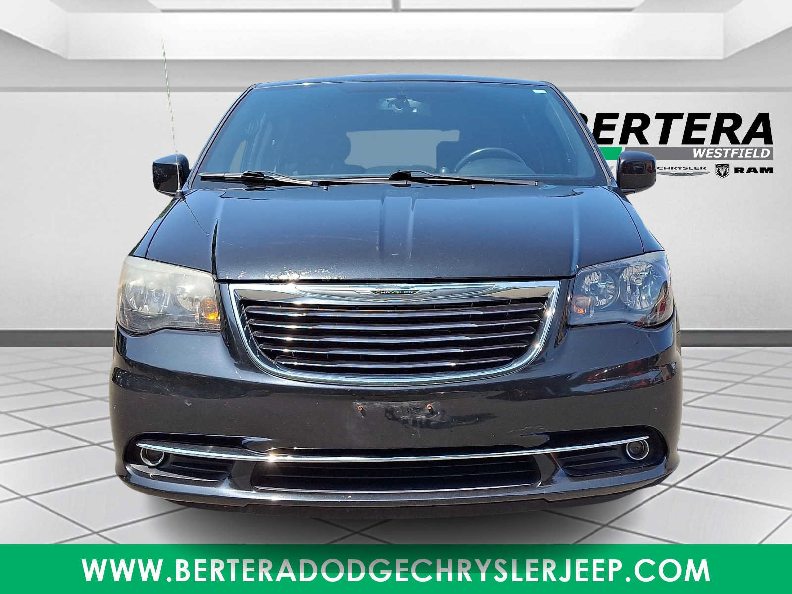 Used 2014 Chrysler Town & Country S FWD video 2
