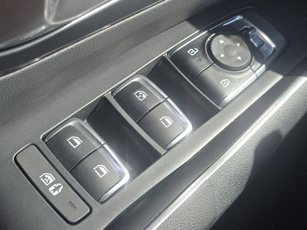 Used 2026 Kia Sorento LX FWD image 24