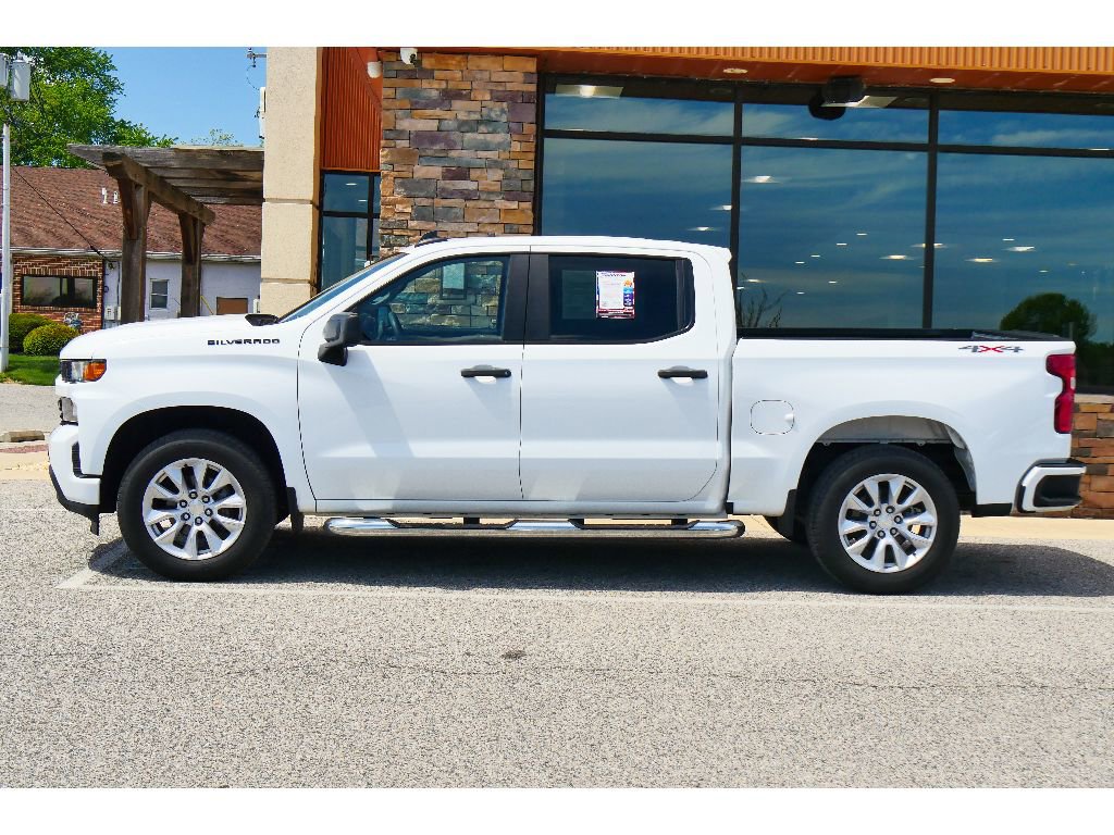 Used 2019 Chevrolet Silverado 1500 Custom w/ Custom Value Package AWD/4WD image 6
