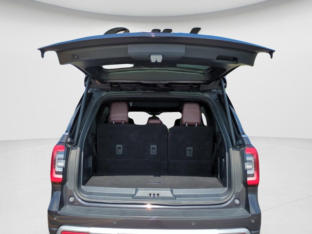 Used 2024 Ford Expedition Limited RWD image 9
