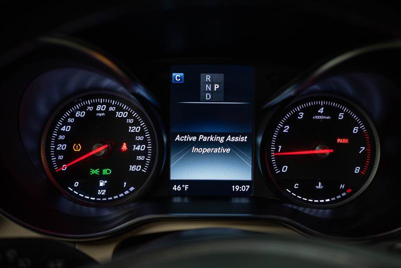 Used 2019 Mercedes-Benz GLC 300 4MATIC w/ Parking Assistance Package image 19