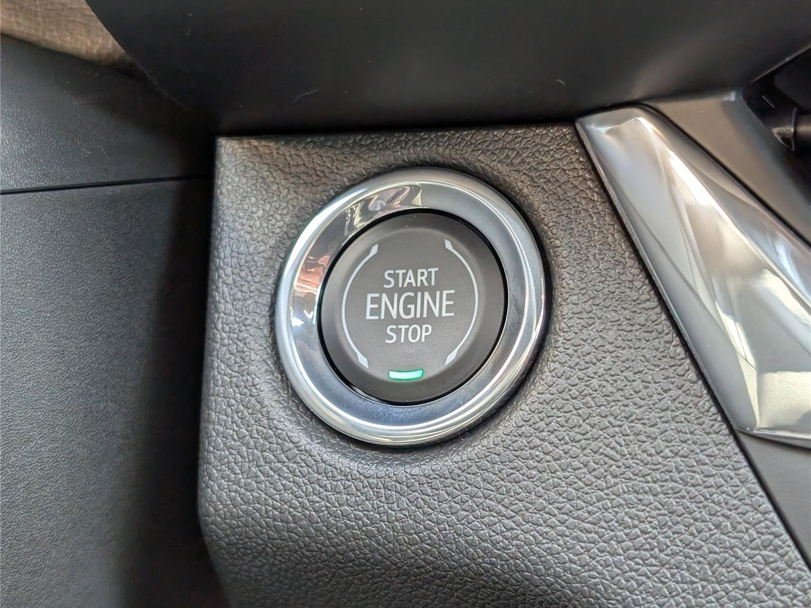 New 2026 Buick Envista Sport Touring w/ Convenience II Package FWD image 19