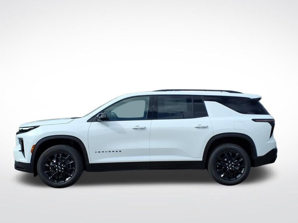New 2026 Chevrolet Traverse LT w/ Midnight/Sport Edition FWD image 7