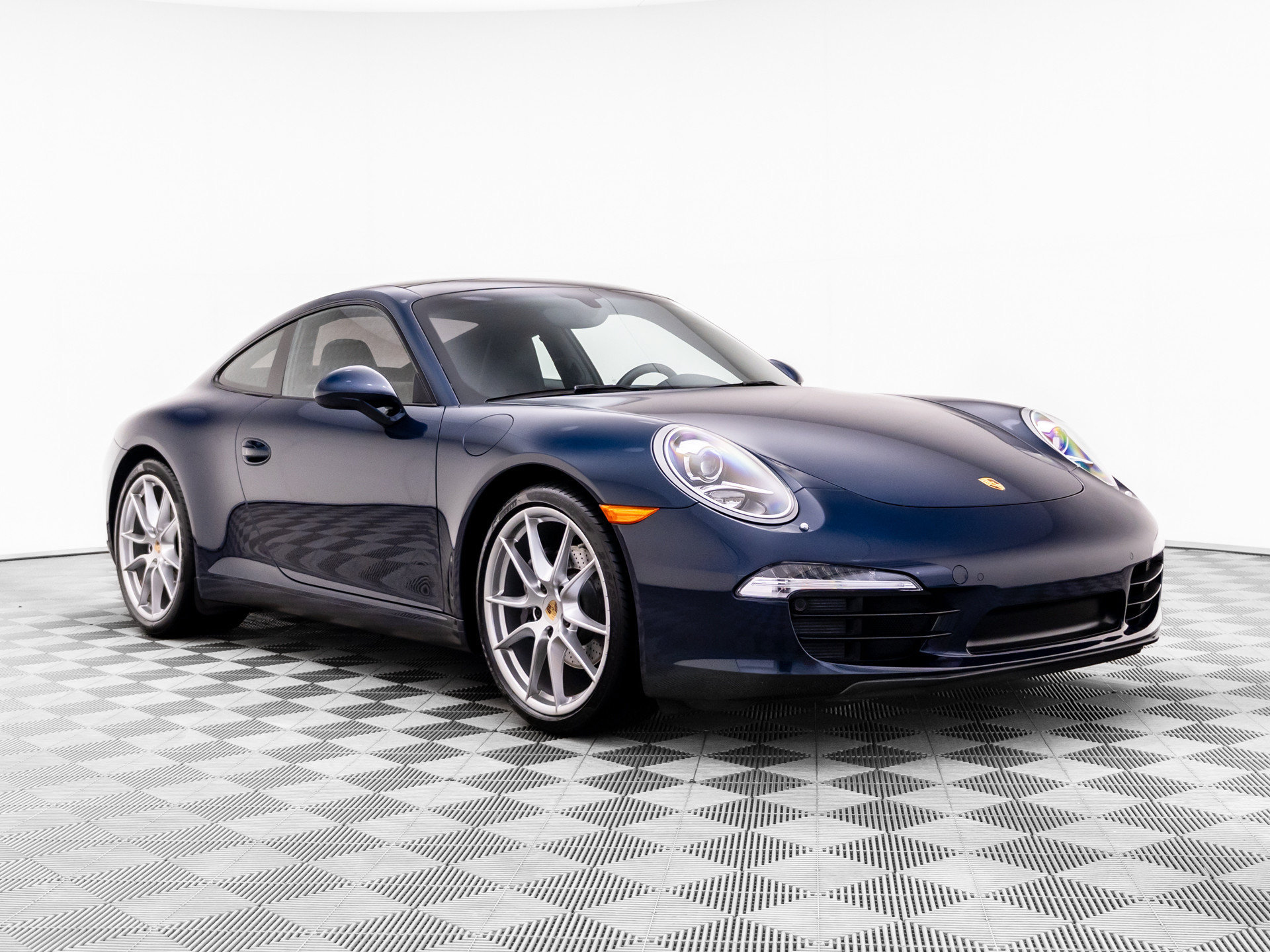 Used 2016 Porsche 911 Carrera RWD image 6