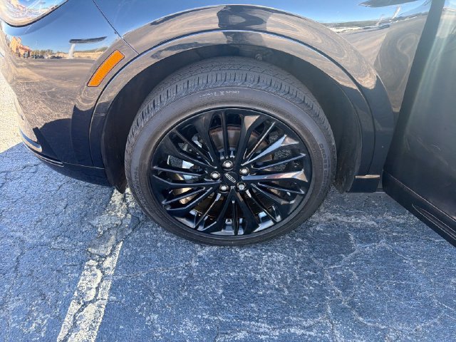 Used 2023 Lincoln Corsair AWD w/ Equipment Group 101A image 33
