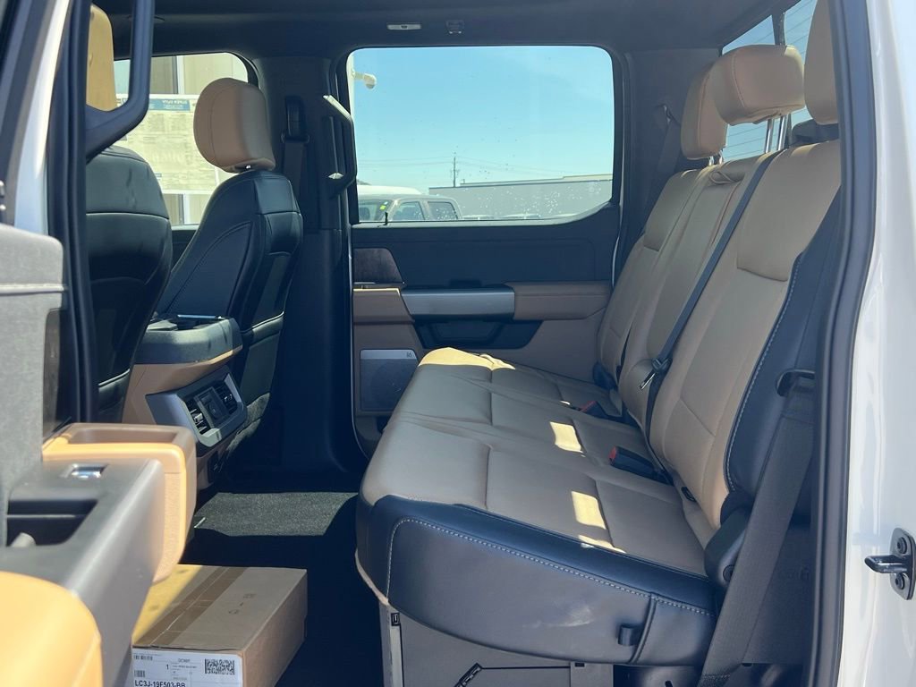 New 2025 Ford F350 Lariat w/ Lariat Ultimate Package AWD/4WD image 15
