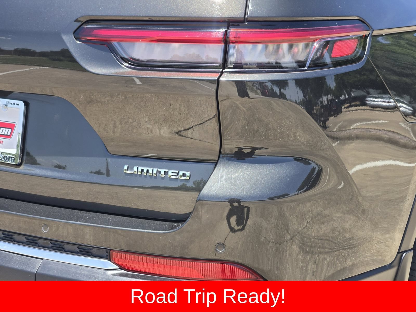 Used 2024 Jeep Grand Cherokee L Limited w/ MOPAR Finishing Package AWD/4WD image 12