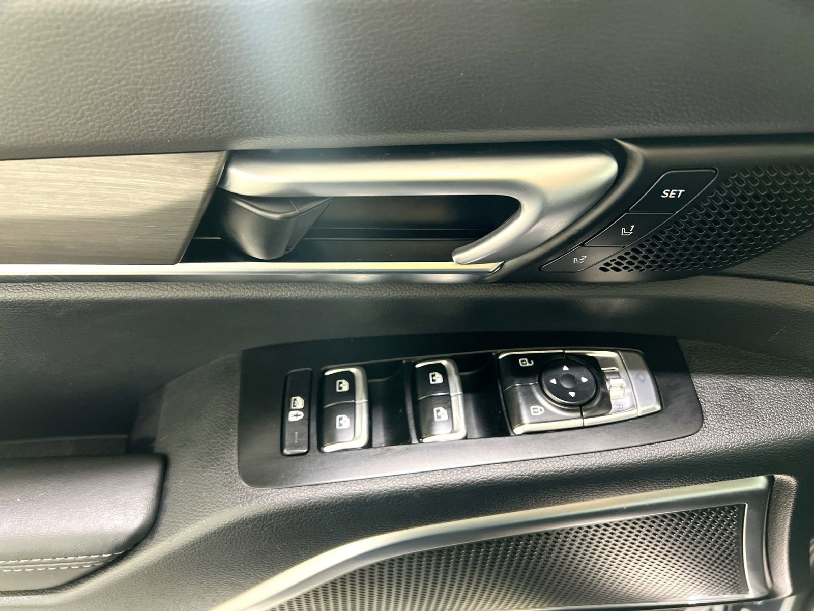 Used 2025 Kia Telluride SX Prestige X-Line image 35