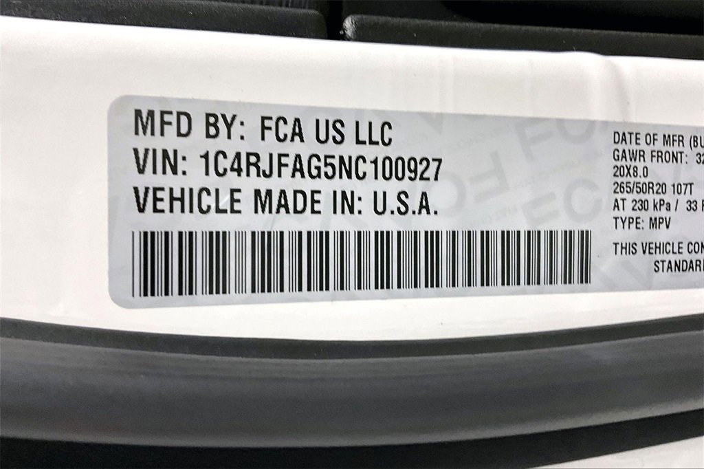 Used 2022 Jeep Grand Cherokee Laredo X image 20