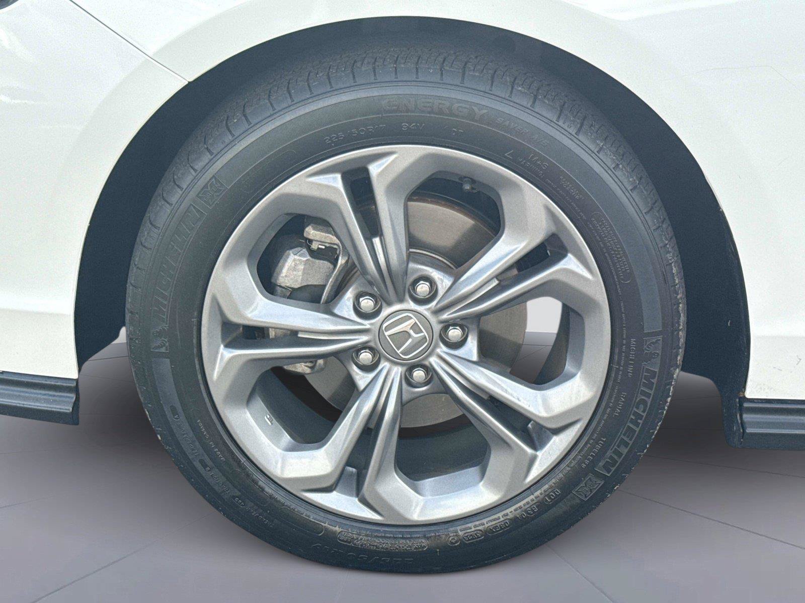 Certified 2024 Honda Accord EX image 11