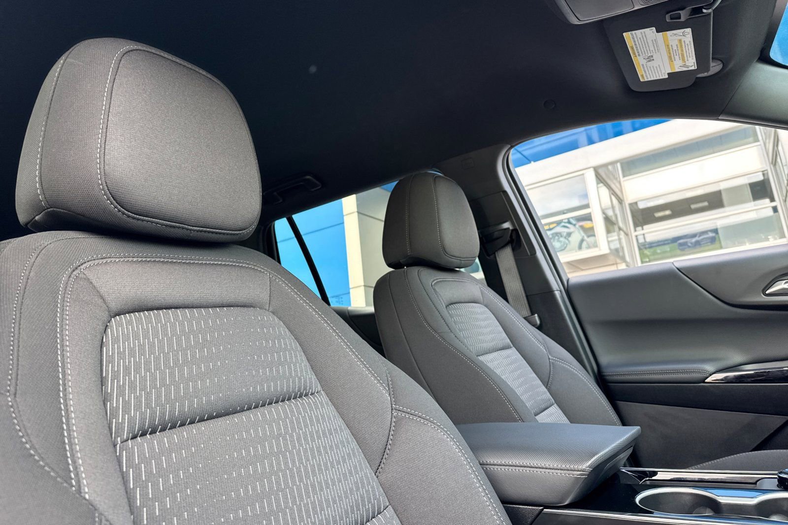 Used 2026 Chevrolet Equinox LT w/ Safety and Technology Package image 20