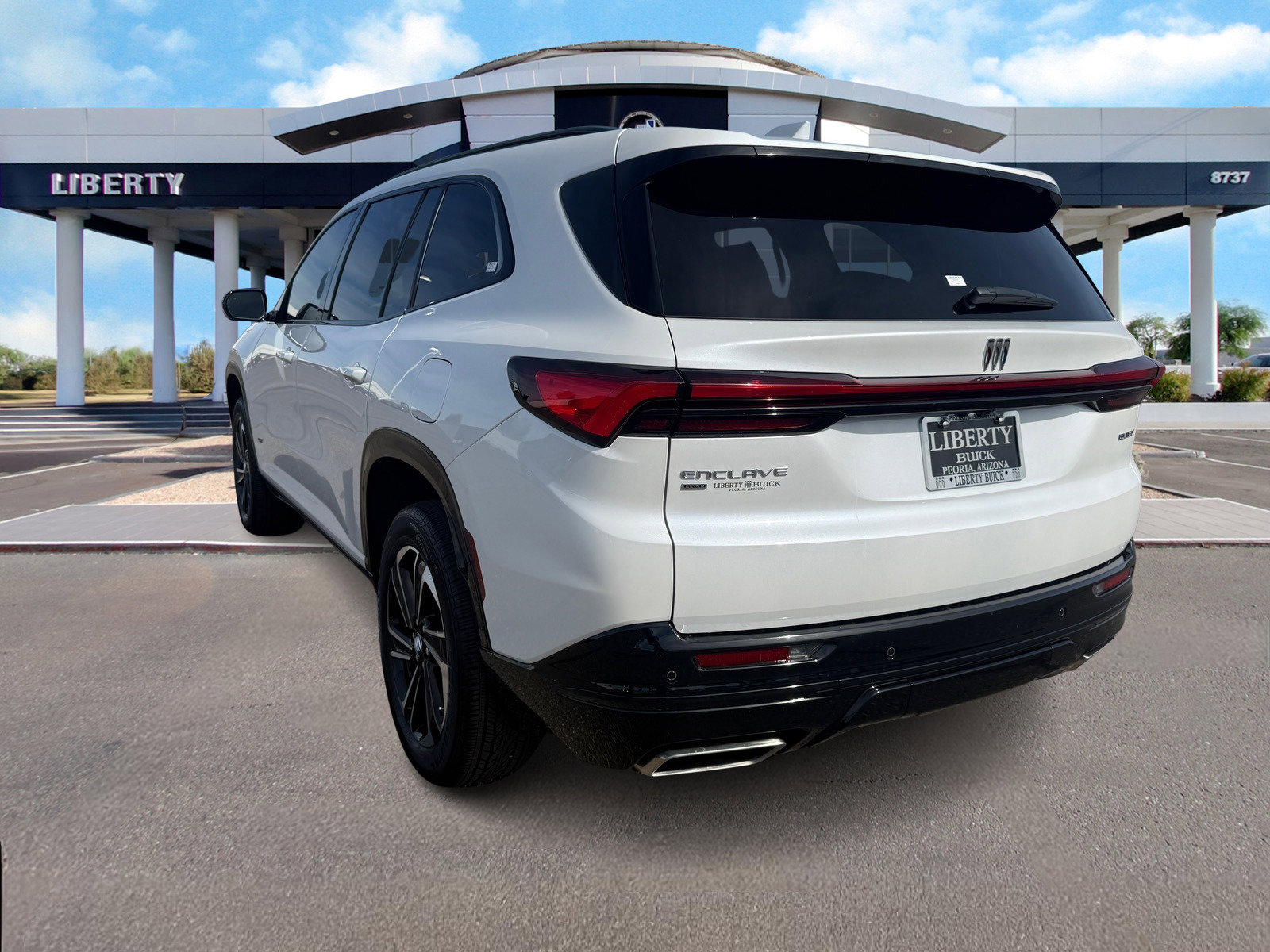 Used 2025 Buick Enclave Sport Touring w/ Power Package image 6