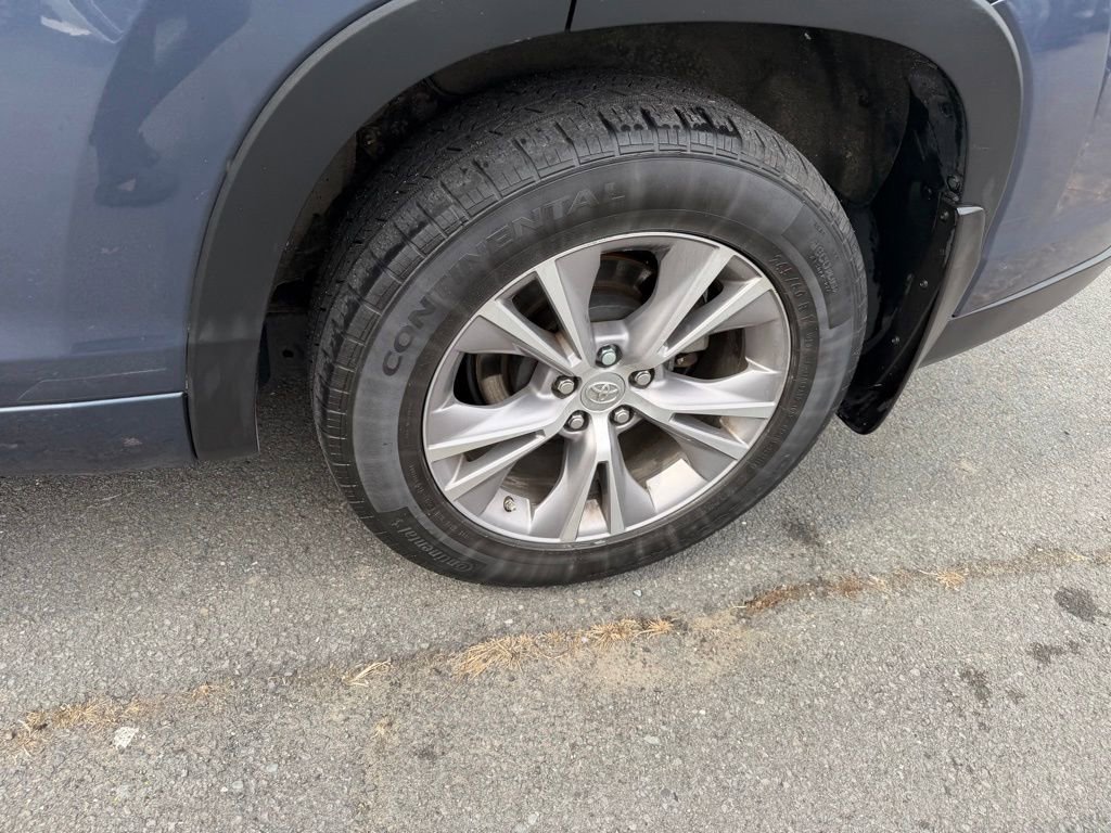 Used 2014 Toyota Highlander Plus image 12