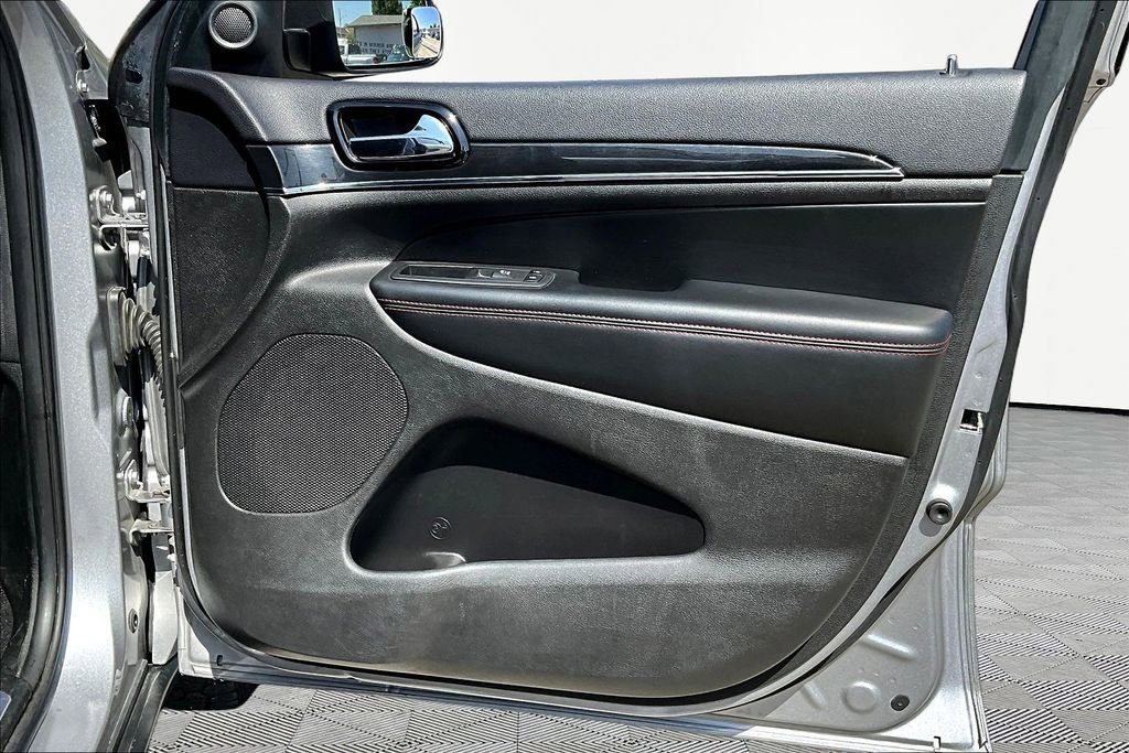 Used 2019 Jeep Grand Cherokee Trailhawk AWD/4WD image 29