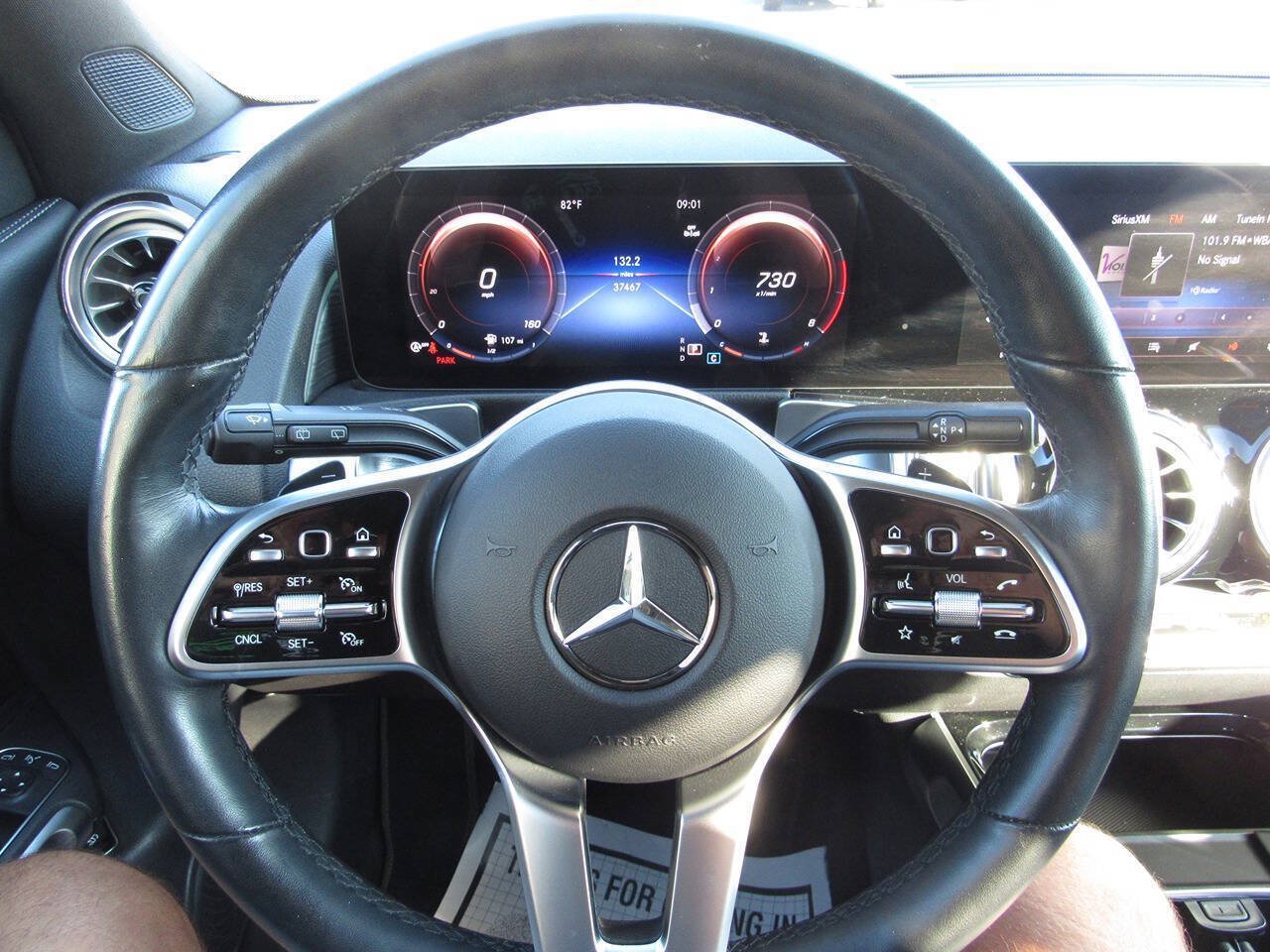 Used 2023 Mercedes-Benz GLB 250 4MATIC image 21