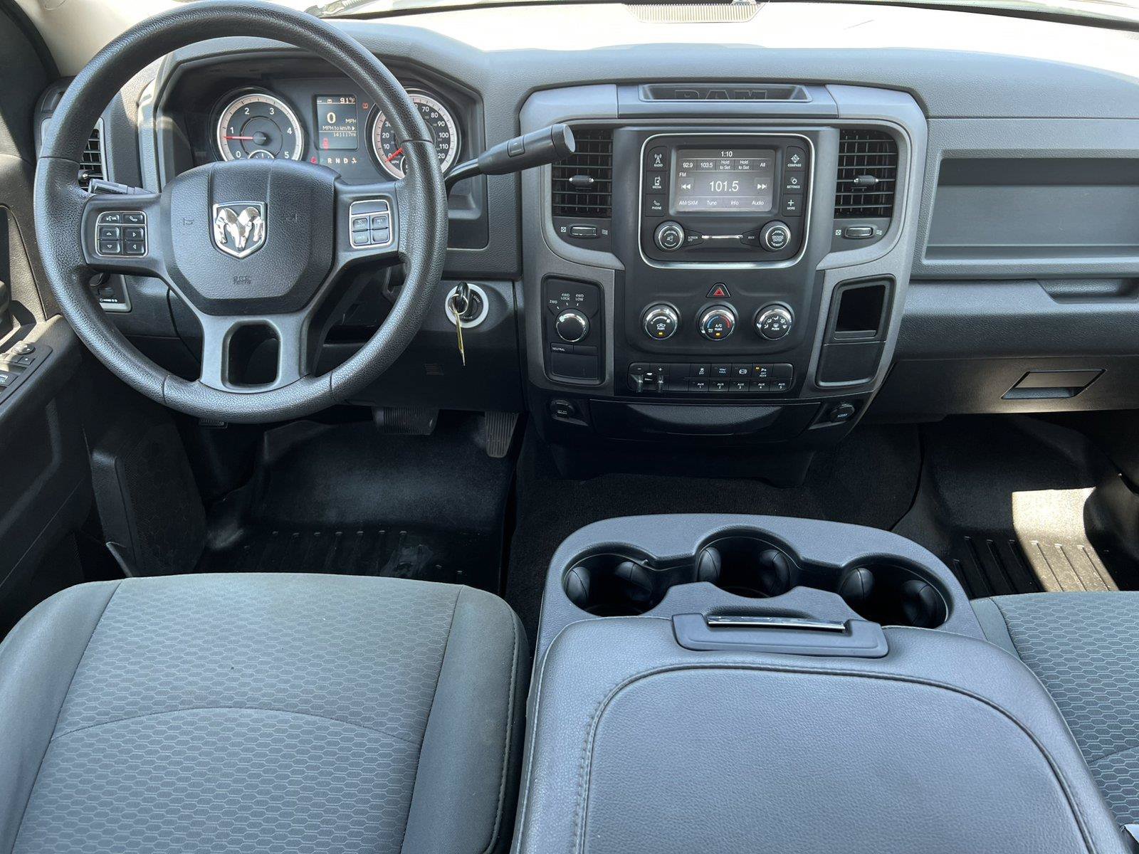 Used 2016 RAM 2500 Tradesman w/ Chrome Appearance Group AWD/4WD image 3