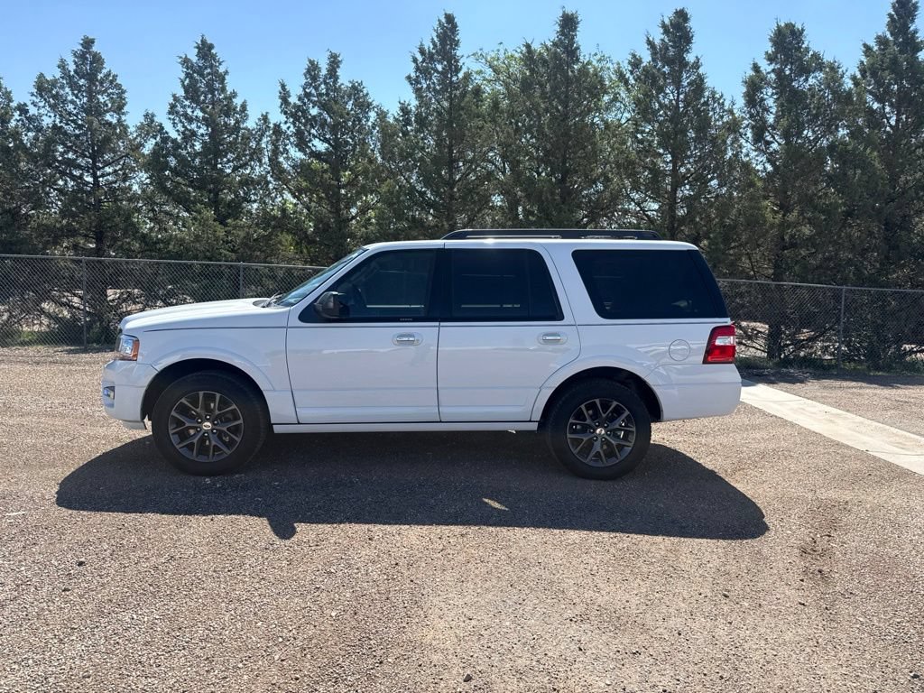 Used 2017 Ford Expedition Limited w/ Equipment Group 301A AWD/4WD image 3