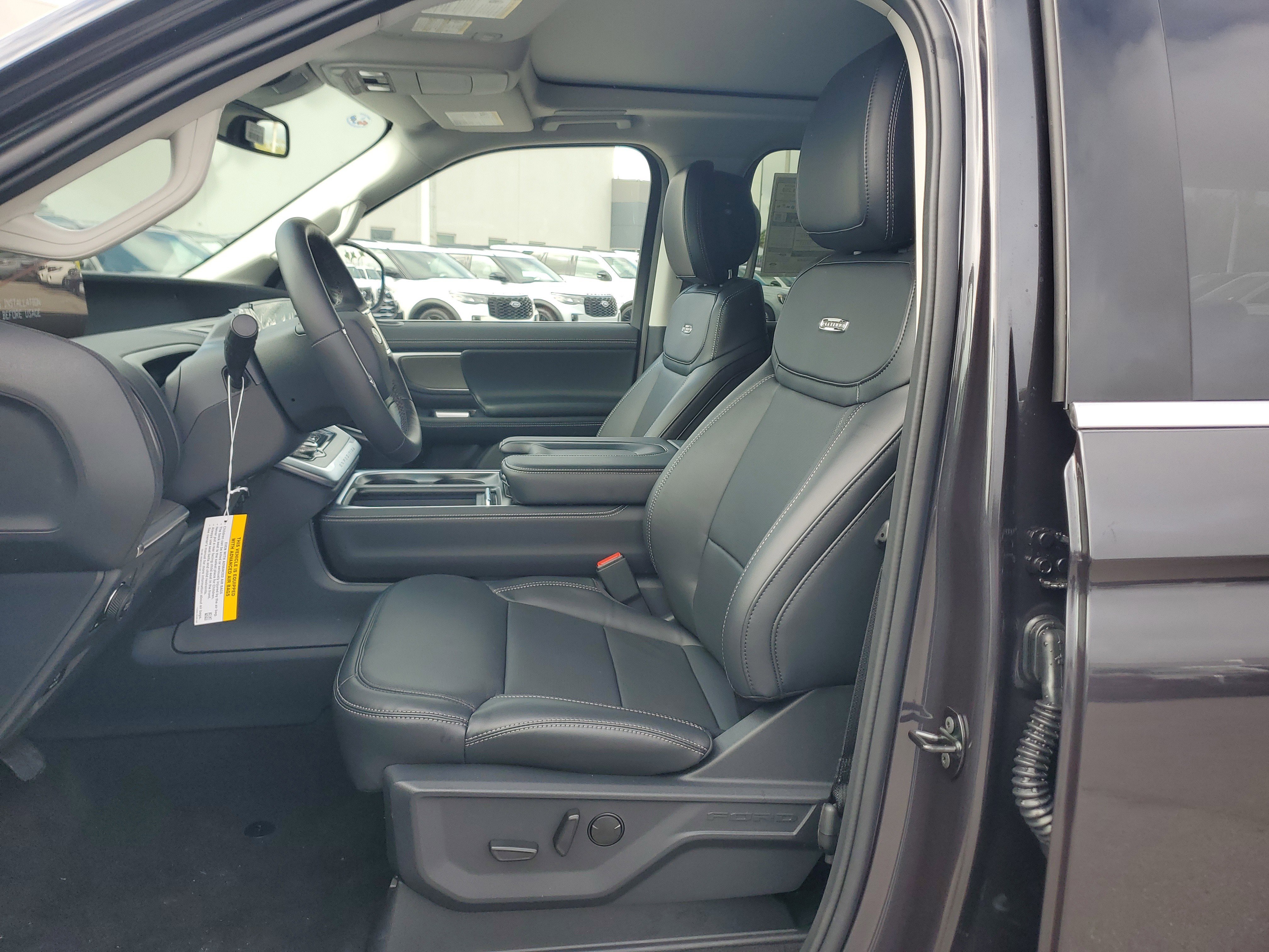 New 2026 Ford Expedition Max Platinum w/ Driver's Package AWD/4WD image 10