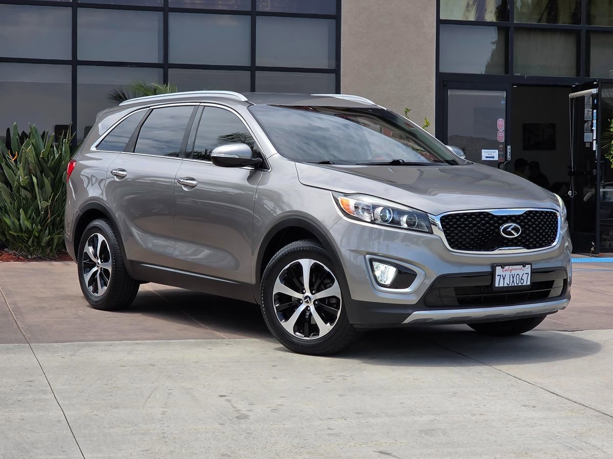 Used 2017 Kia Sorento EX w/ EX V6 Premium Package FWD image 3