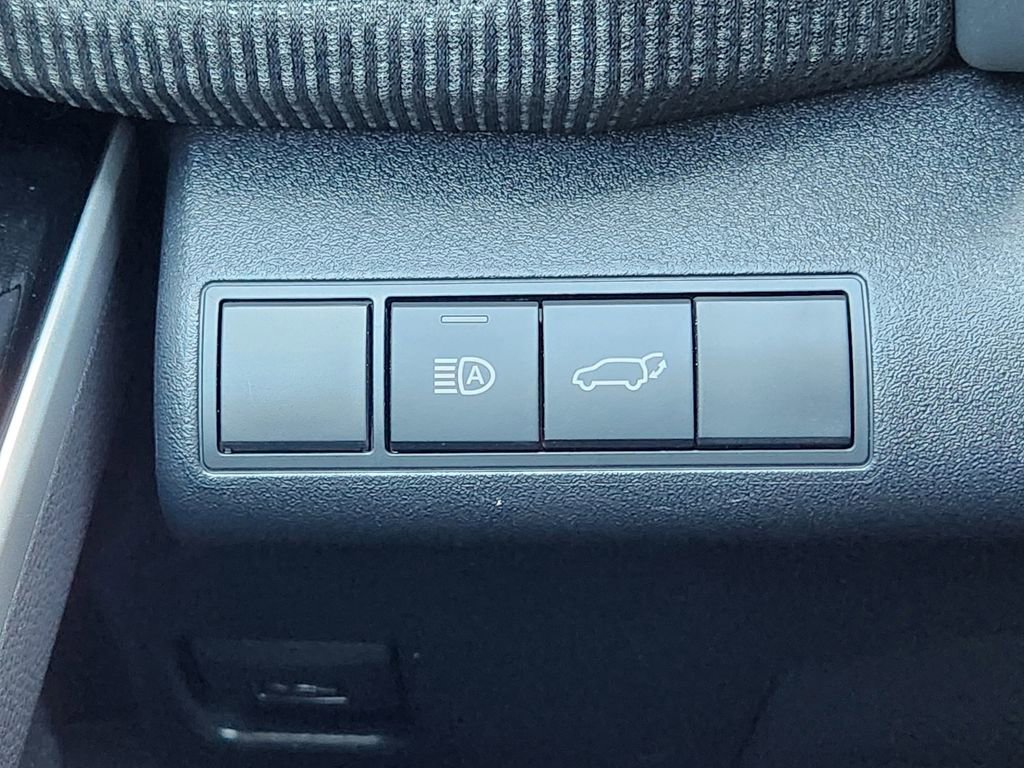 Used 2025 Subaru Solterra AWD/4WD image 22