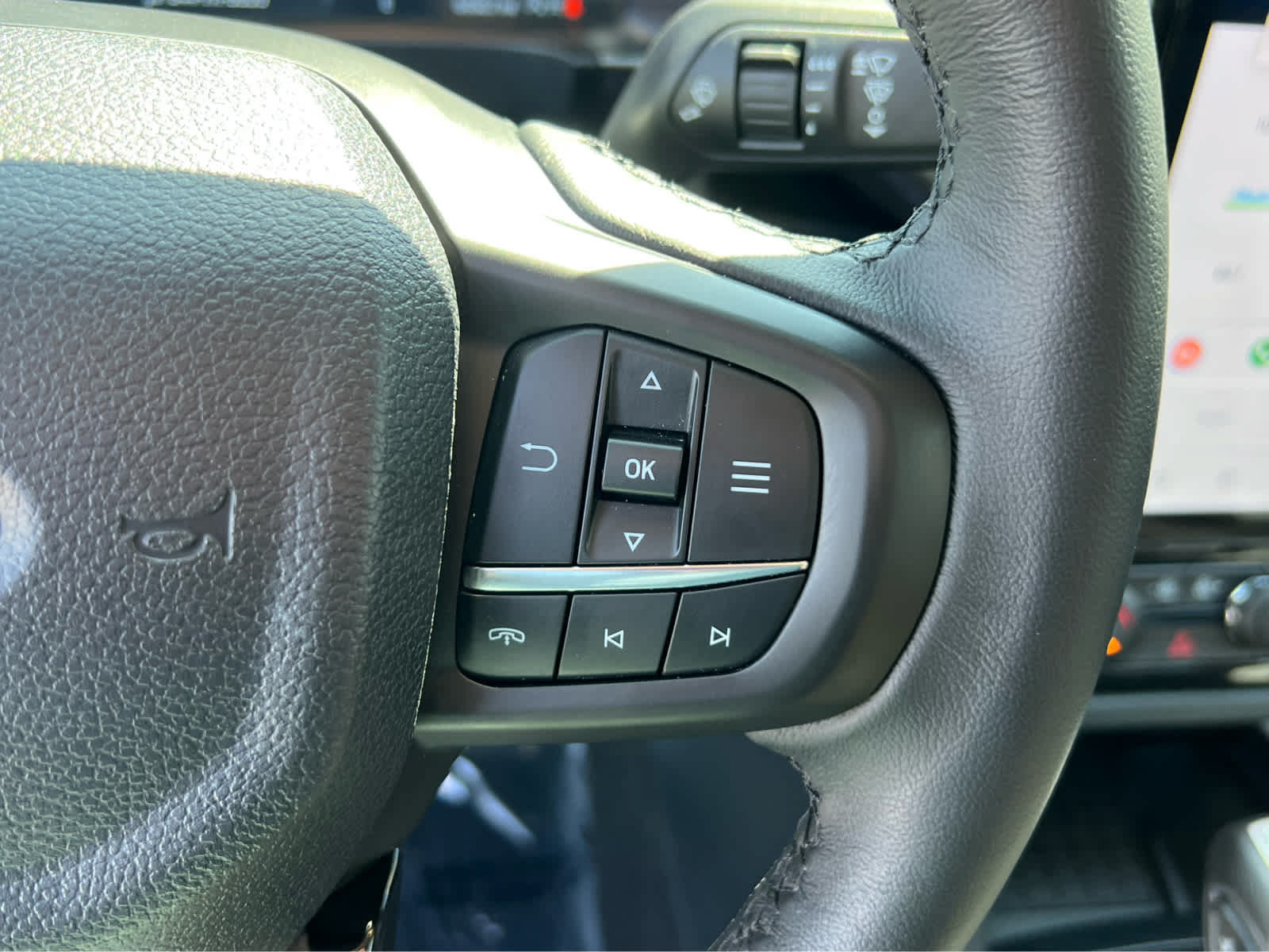 Used 2025 Ford Ranger Lariat w/ FX4 Off-Road Package AWD/4WD image 33
