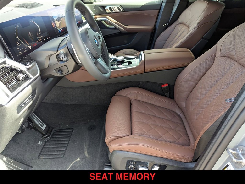 New 2026 BMW X6 xDrive40i w/ Executive Package image 17