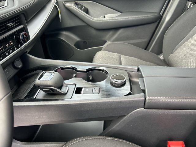 New 2026 Nissan Rogue SV AWD/4WD image 29