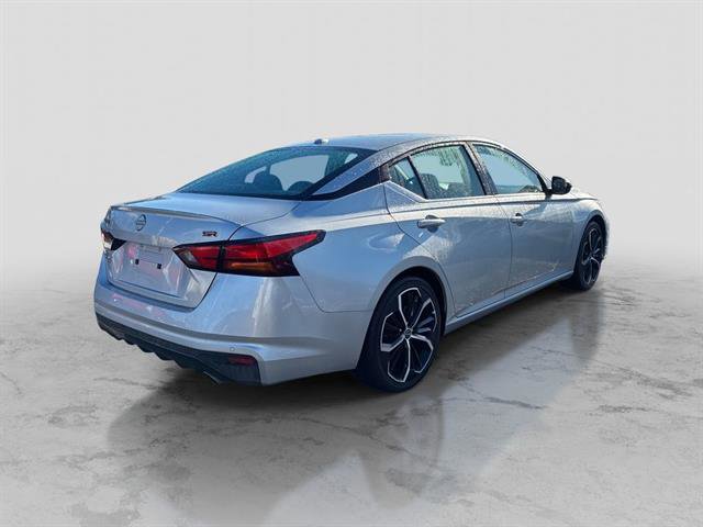 Certified 2024 Nissan Altima 2.5 SR image 7