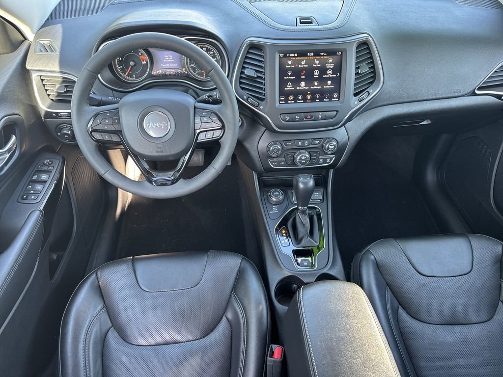 Used 2023 Jeep Cherokee Altitude Lux image 22