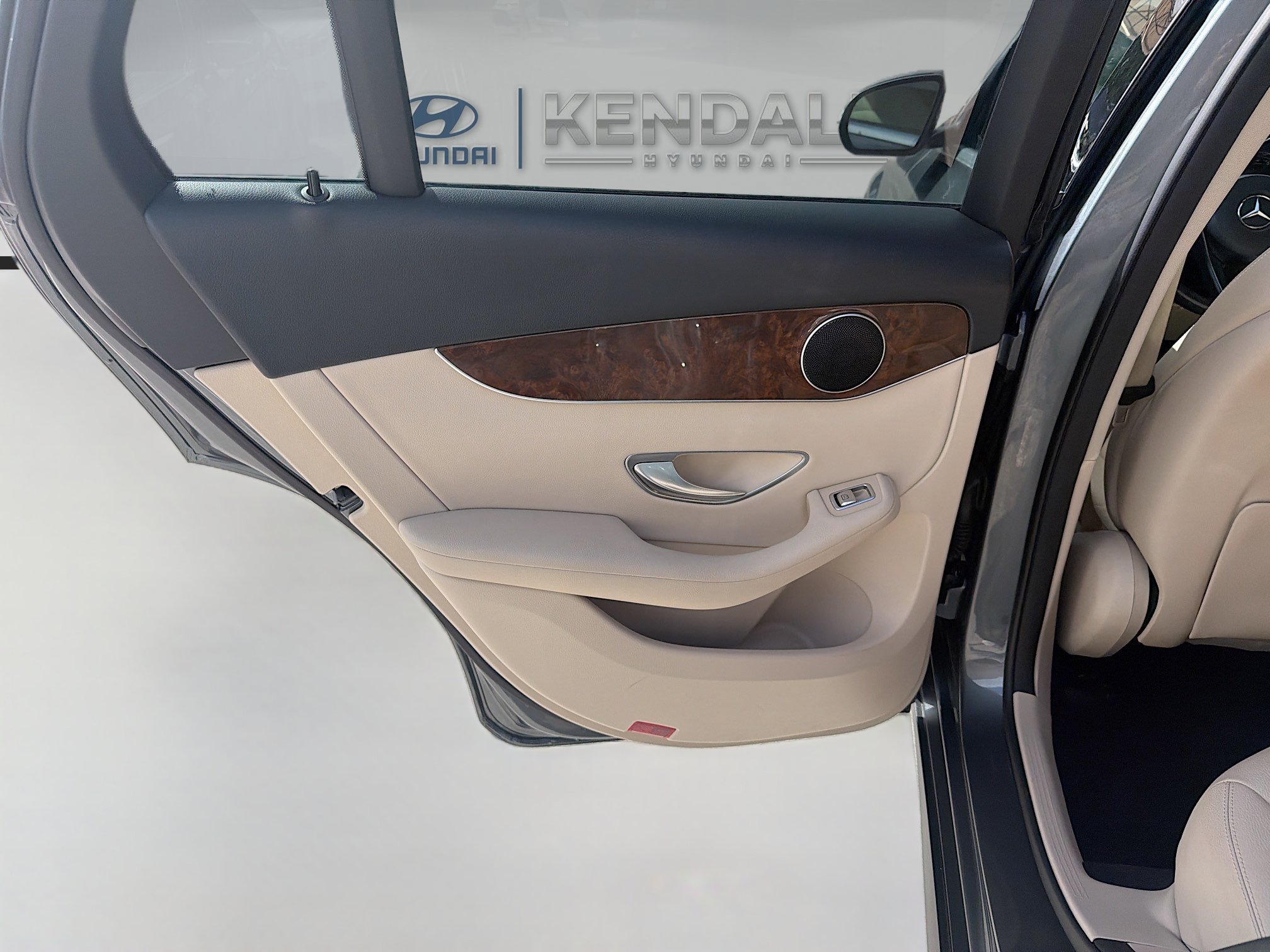 Used 2019 Mercedes-Benz GLC 300 image 23