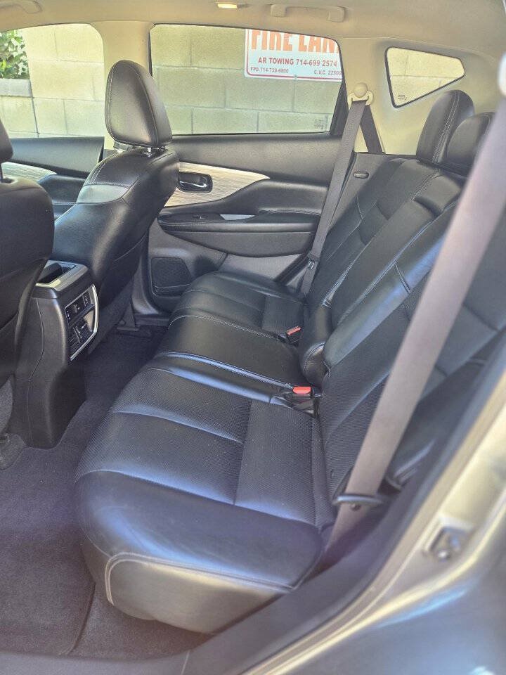 Used 2015 Nissan Murano Platinum w/ Platinum Technology Package FWD image 14